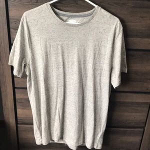 Men’s Large Old Navy T-shirt